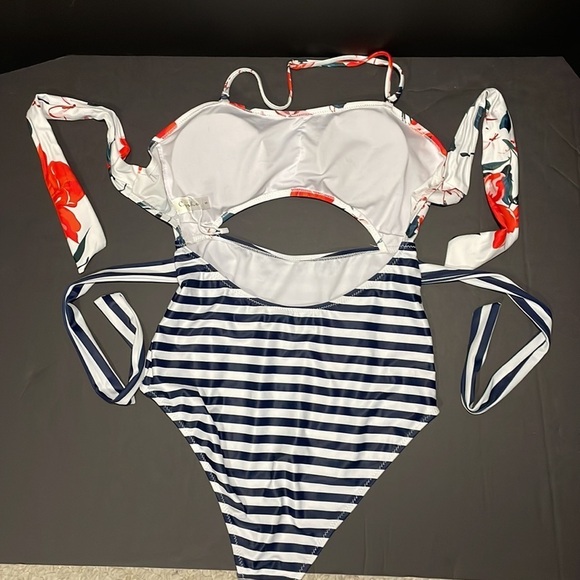 CUPSHE Halter One Piece High Waist Floral Stripe Bikini Swimwear in size Small - Picture 12 of 13